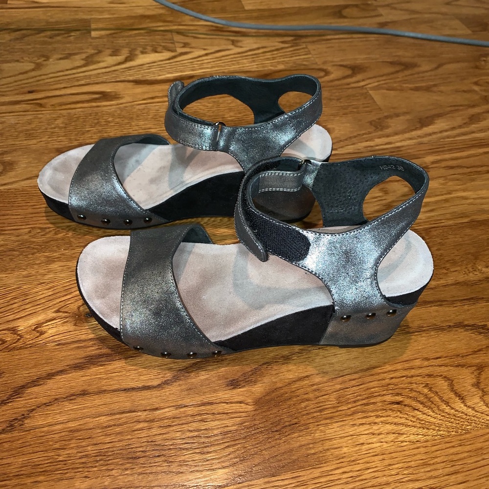Antelope wedges